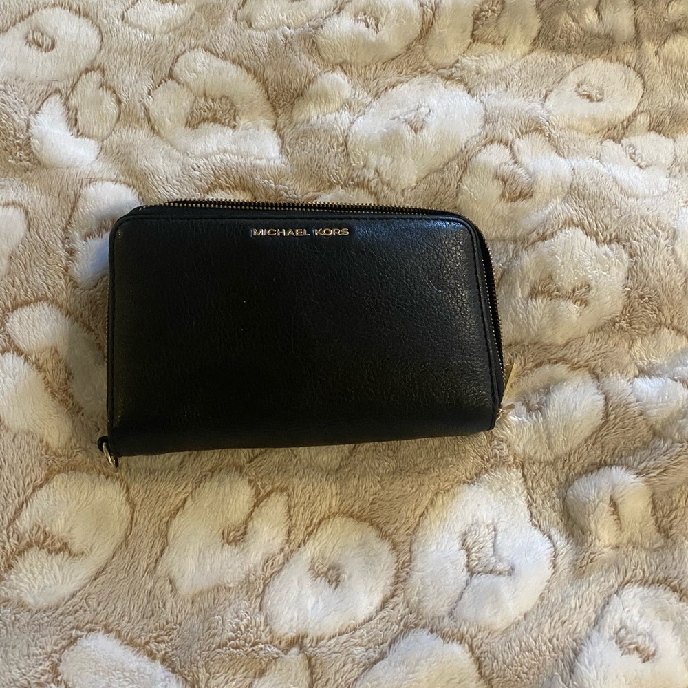 MICHAEL Michael Kors Black Zip Card & Key Holder